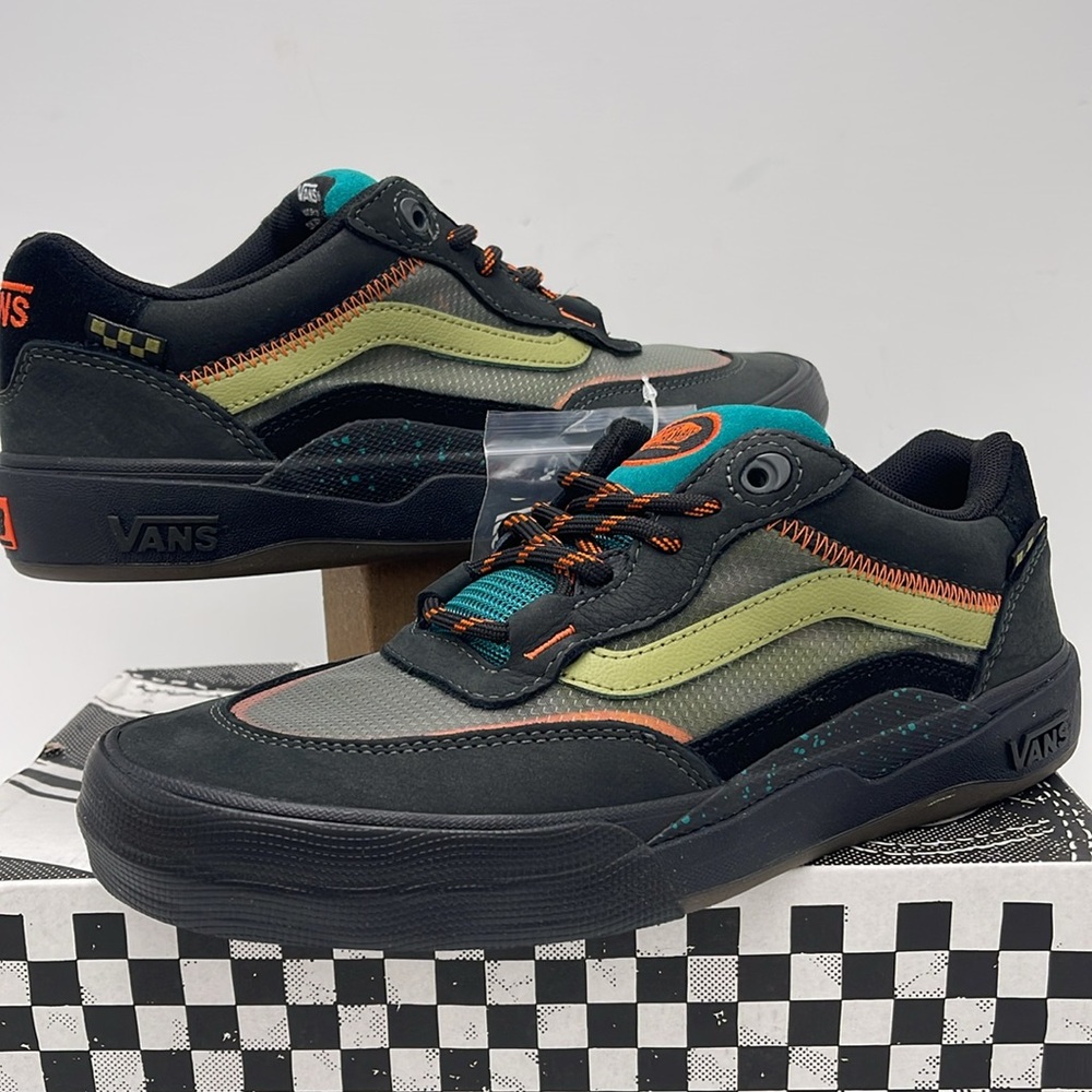 Vans Men’s Wayvee Outdoor Unexplored Sneakers
Outdoor Unexplored
VN0A5JIABKP - Picture 10 of 16